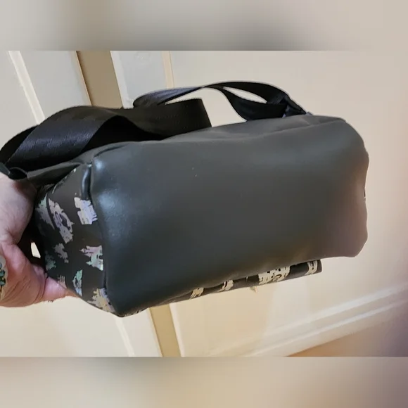 Disney 100th Anniversary Pricess's Castles Mini Backpack NWT - Picture 3 of 9